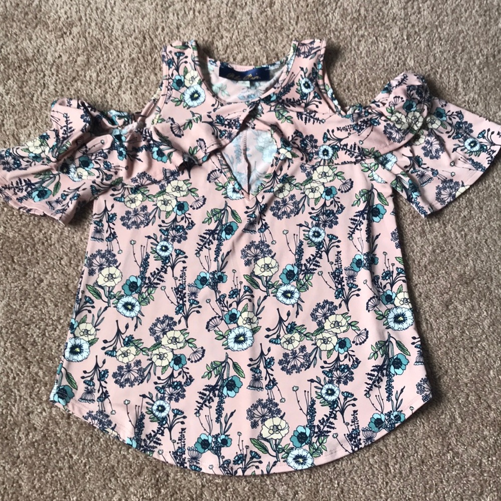 Francesca’s admiral Cold Shoulder Top